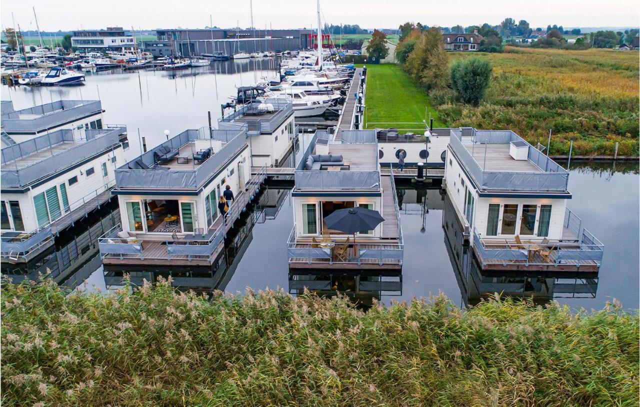 Stunning Ship In Aalsmeer With Harbor View 外观 照片