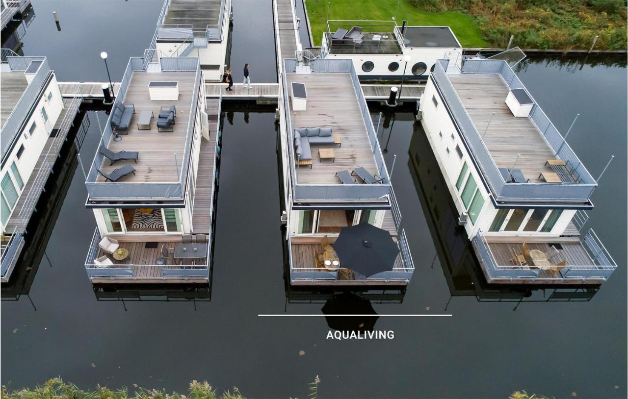 Stunning Ship In Aalsmeer With Harbor View 外观 照片